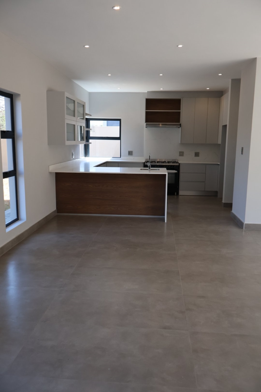 5 Bedroom Property for Sale in Kosmos North West